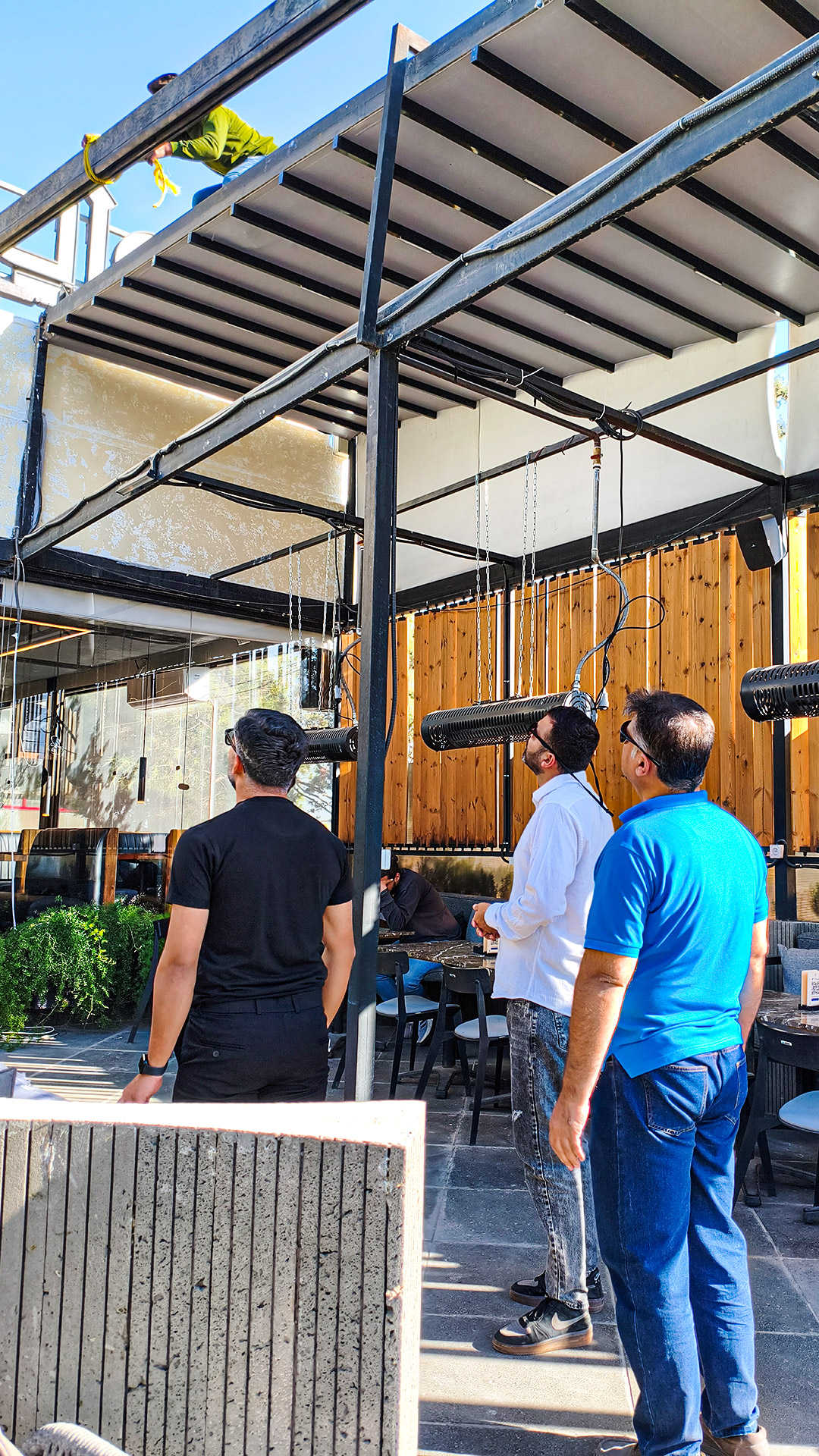 تیم اجرایی پرشین روف تیم اجرایی پرشین روف